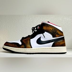 Air Jordan 1 Mid SE size 13